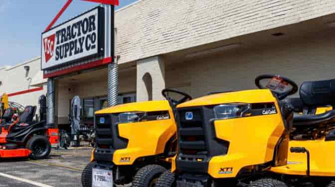 does tractor supply have air mattresses